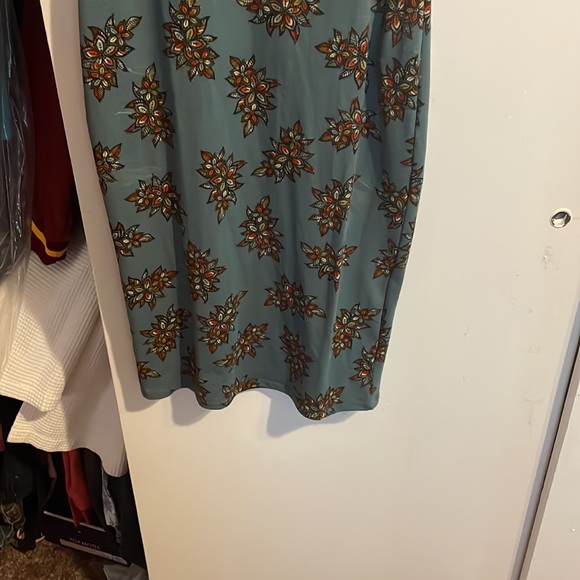 Perfect condition I wear. XS and it really don’t fit like a XXS it’s more a XS - Picture 3 of 3